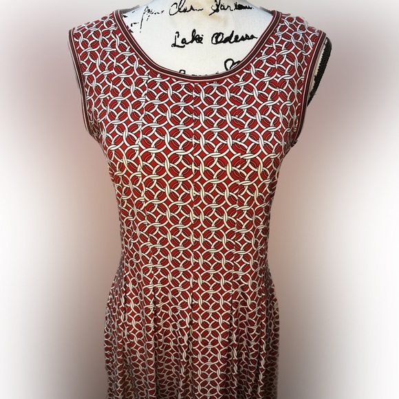 Red geometric shapes sleeveless mini dress by Max Studio, sz M (D1) - Picture 3 of 7